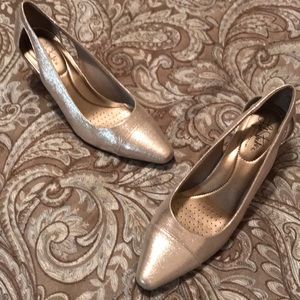 Life stride dress shoes